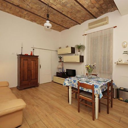 Casa Dalu A Roma Nel Cuore Di Ostia Antica Esterno foto