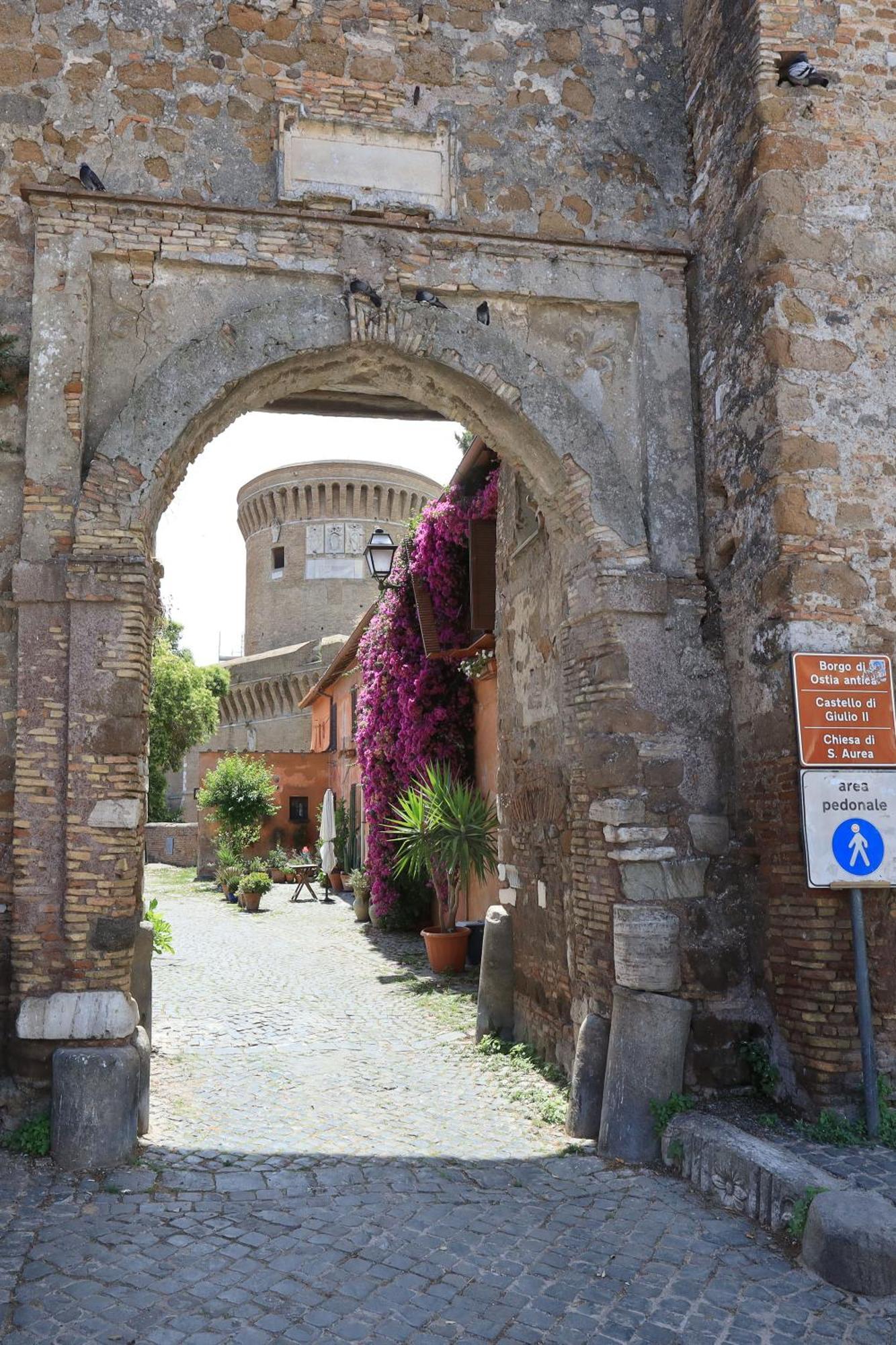 Casa Dalu A Roma Nel Cuore Di Ostia Antica Esterno foto