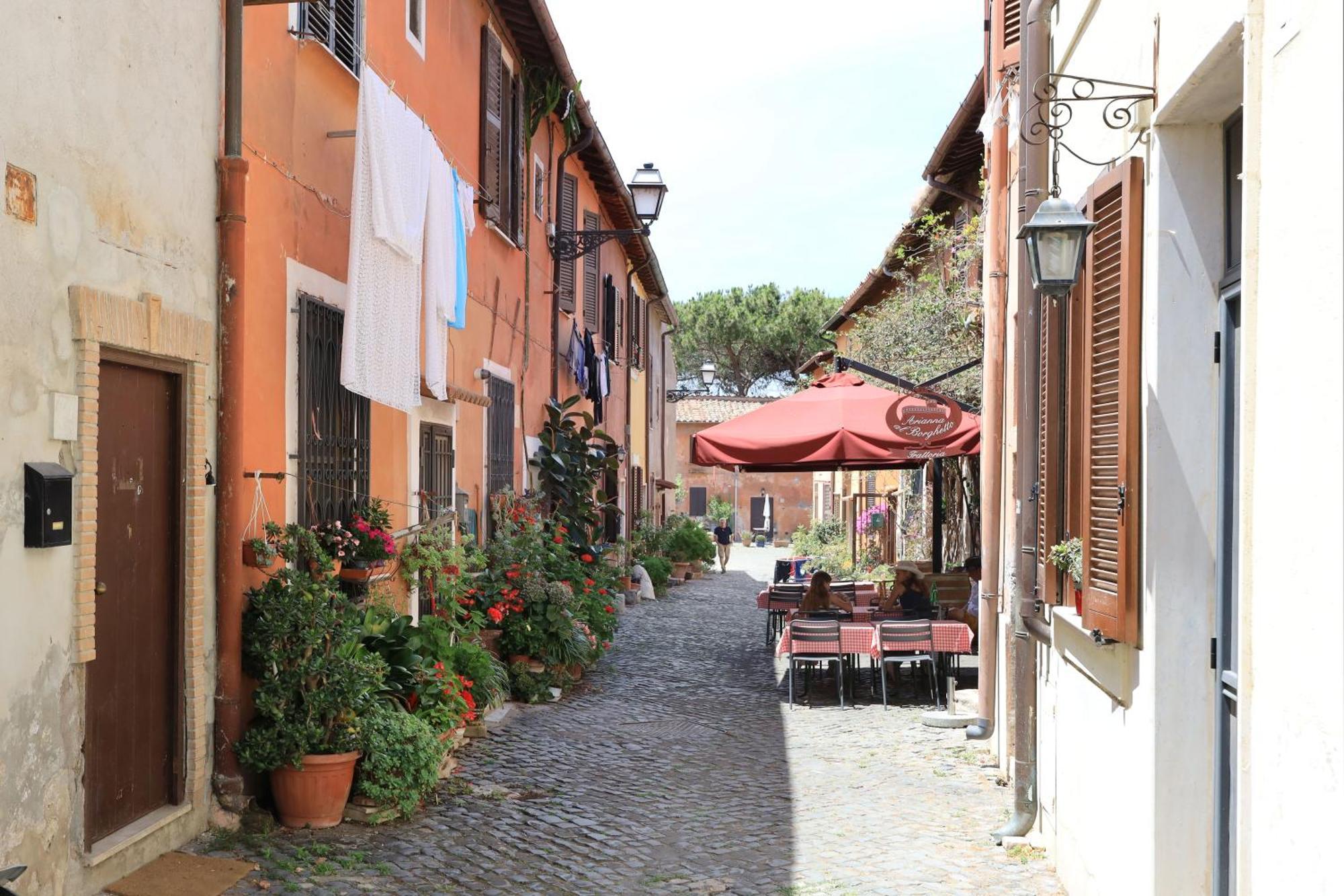 Casa Dalu A Roma Nel Cuore Di Ostia Antica Esterno foto